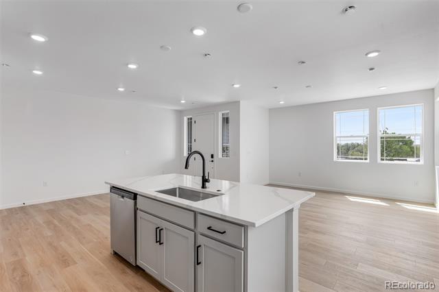 1422 Hudson Place