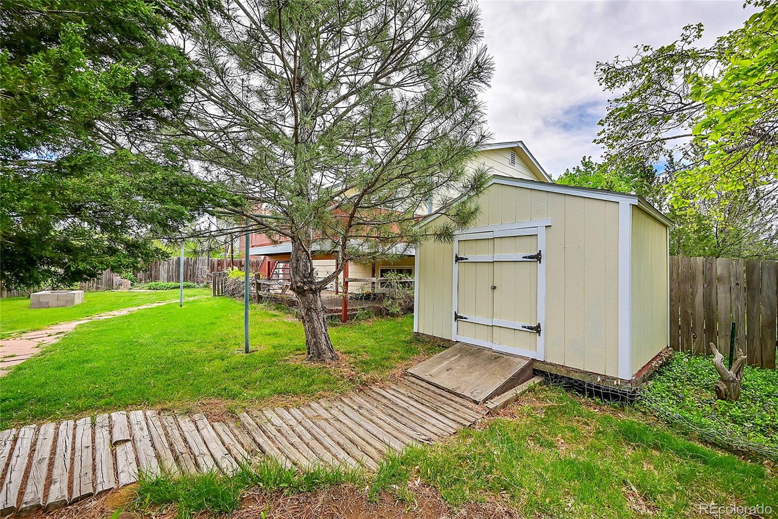 16109 E Montana Place