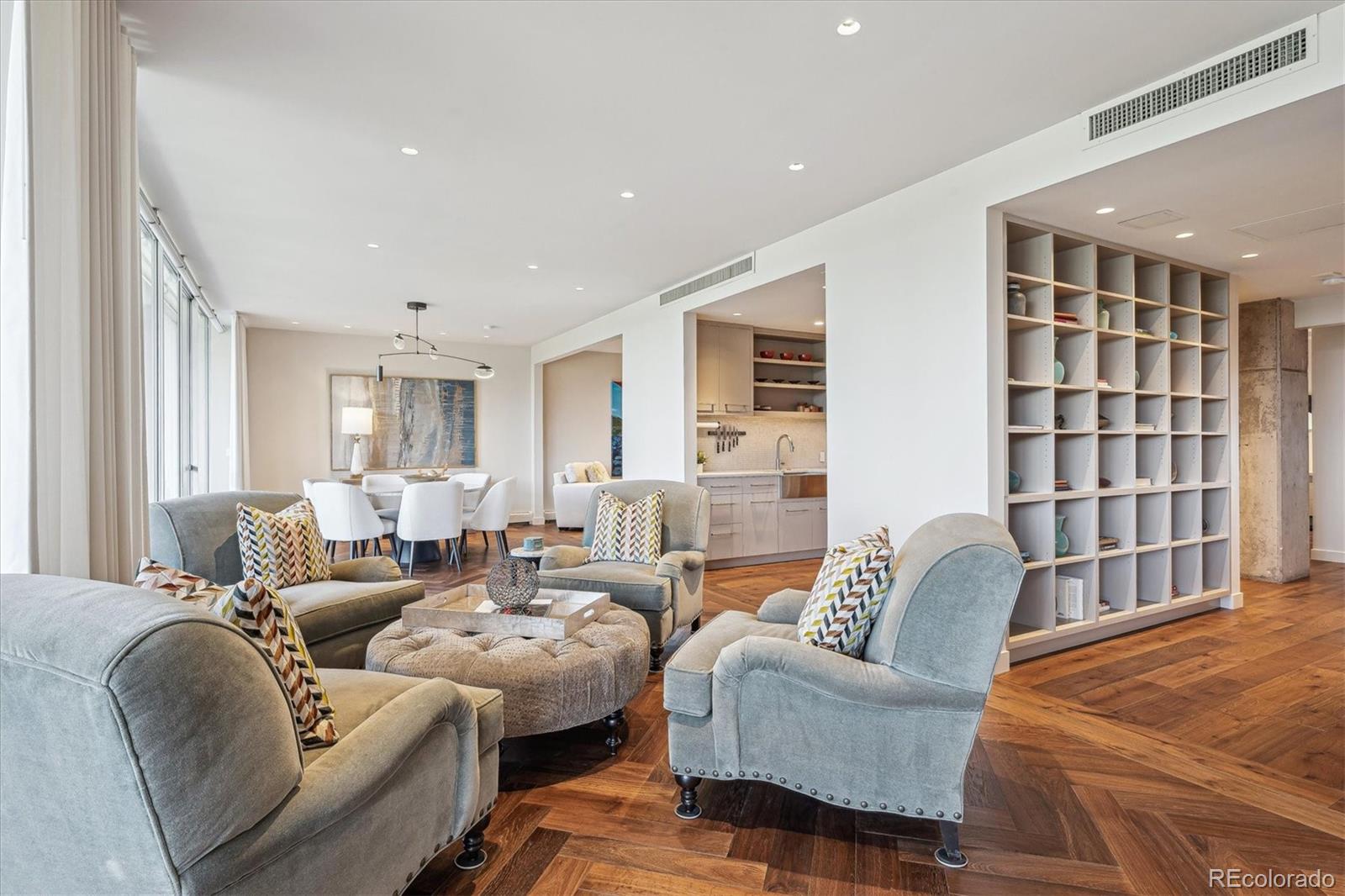 1201 N Williams Street Unit: 4C