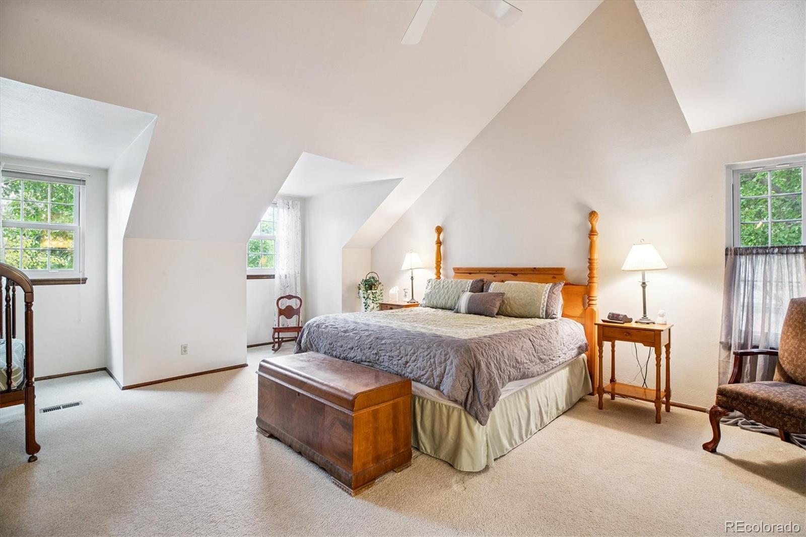 3756 E Phillips Circle