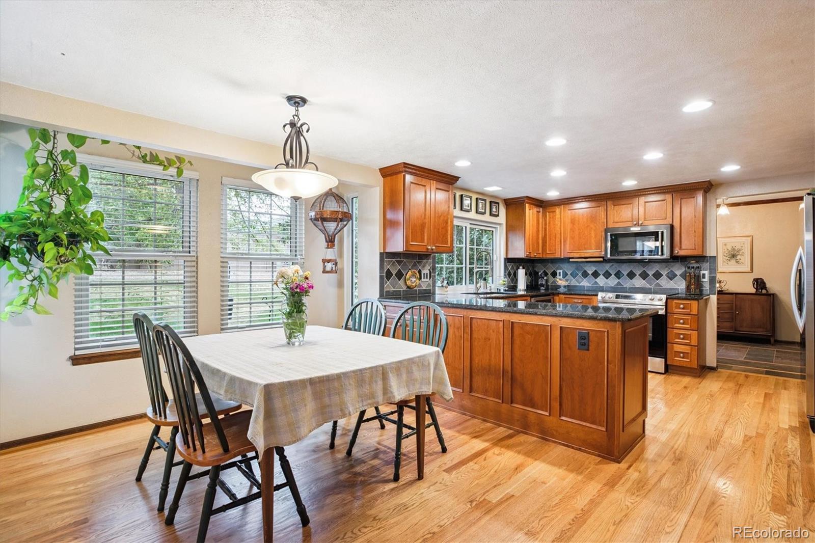 3756 E Phillips Circle