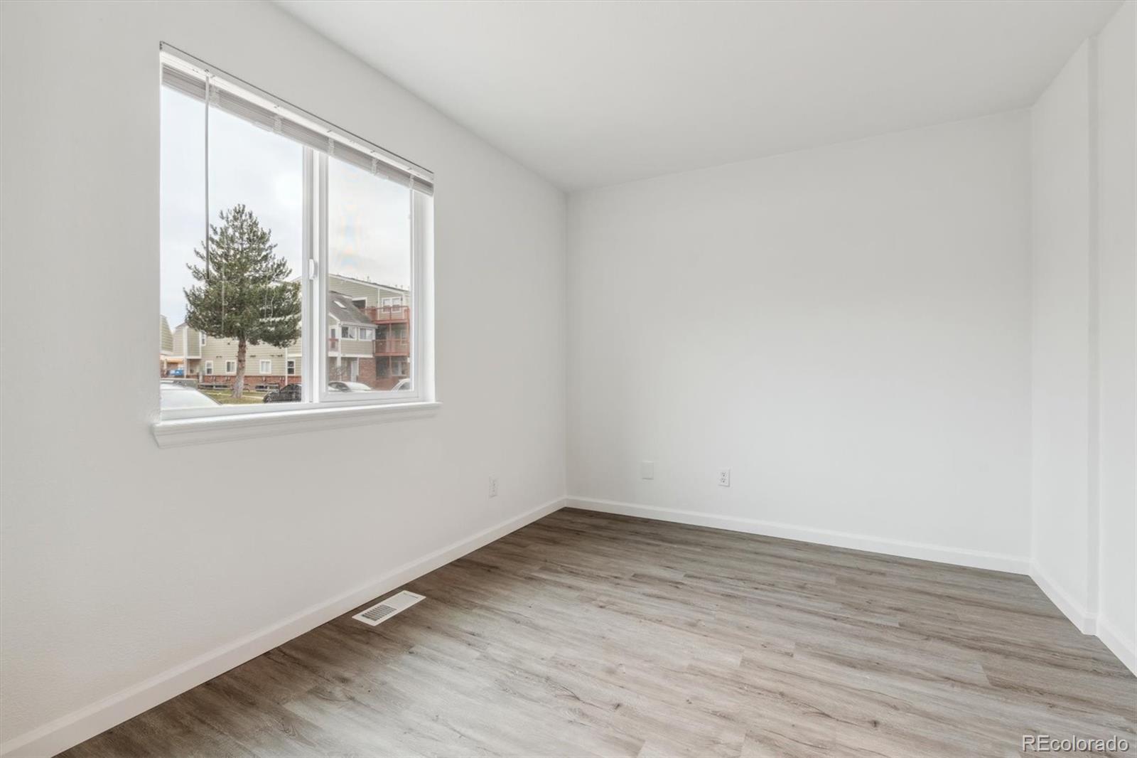 14581 E Ford Place Unit: 8