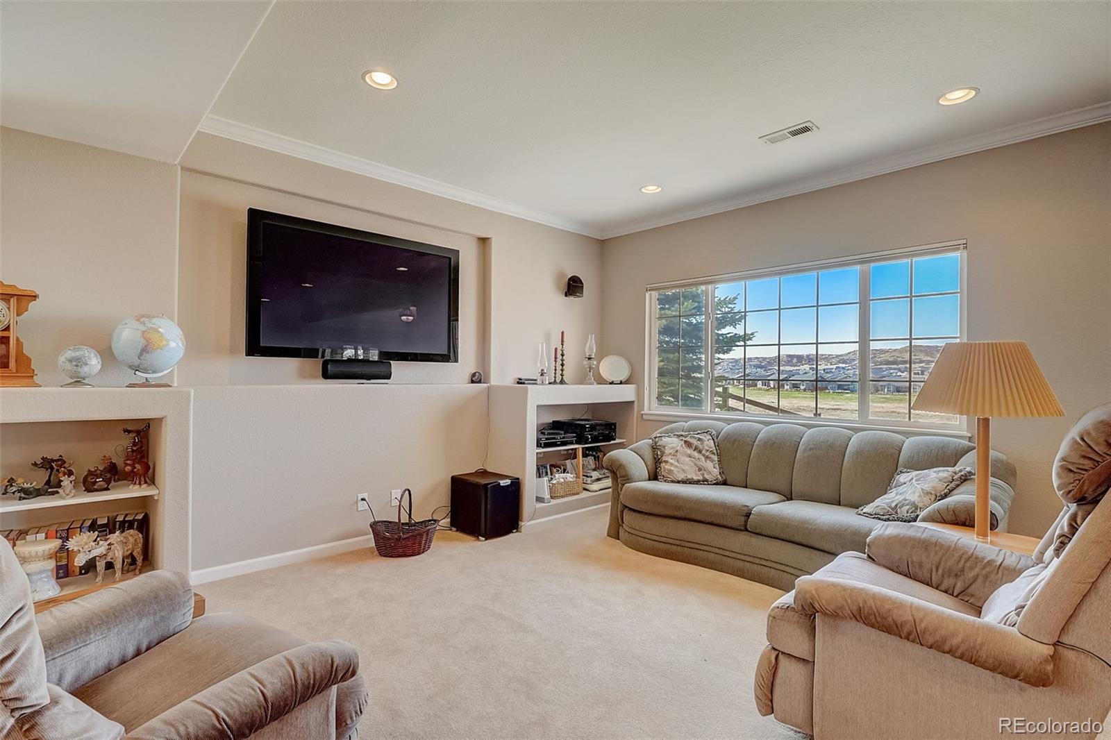 6557 Esmeralda Drive