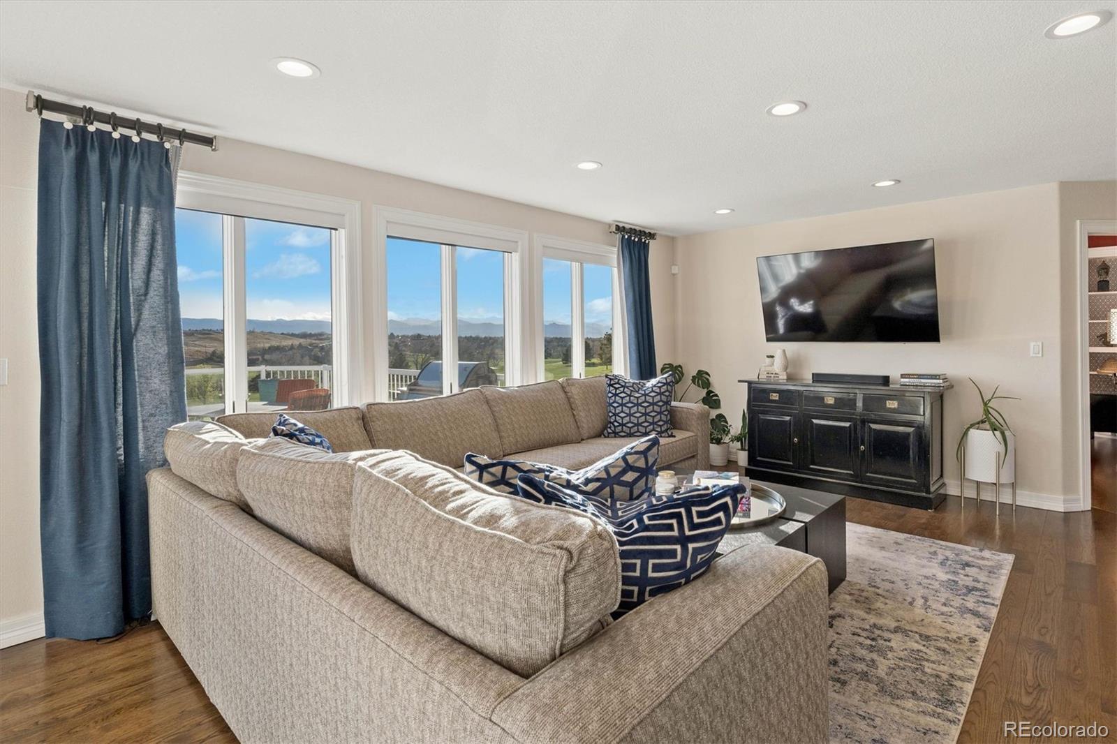 5298 E Otero Circle