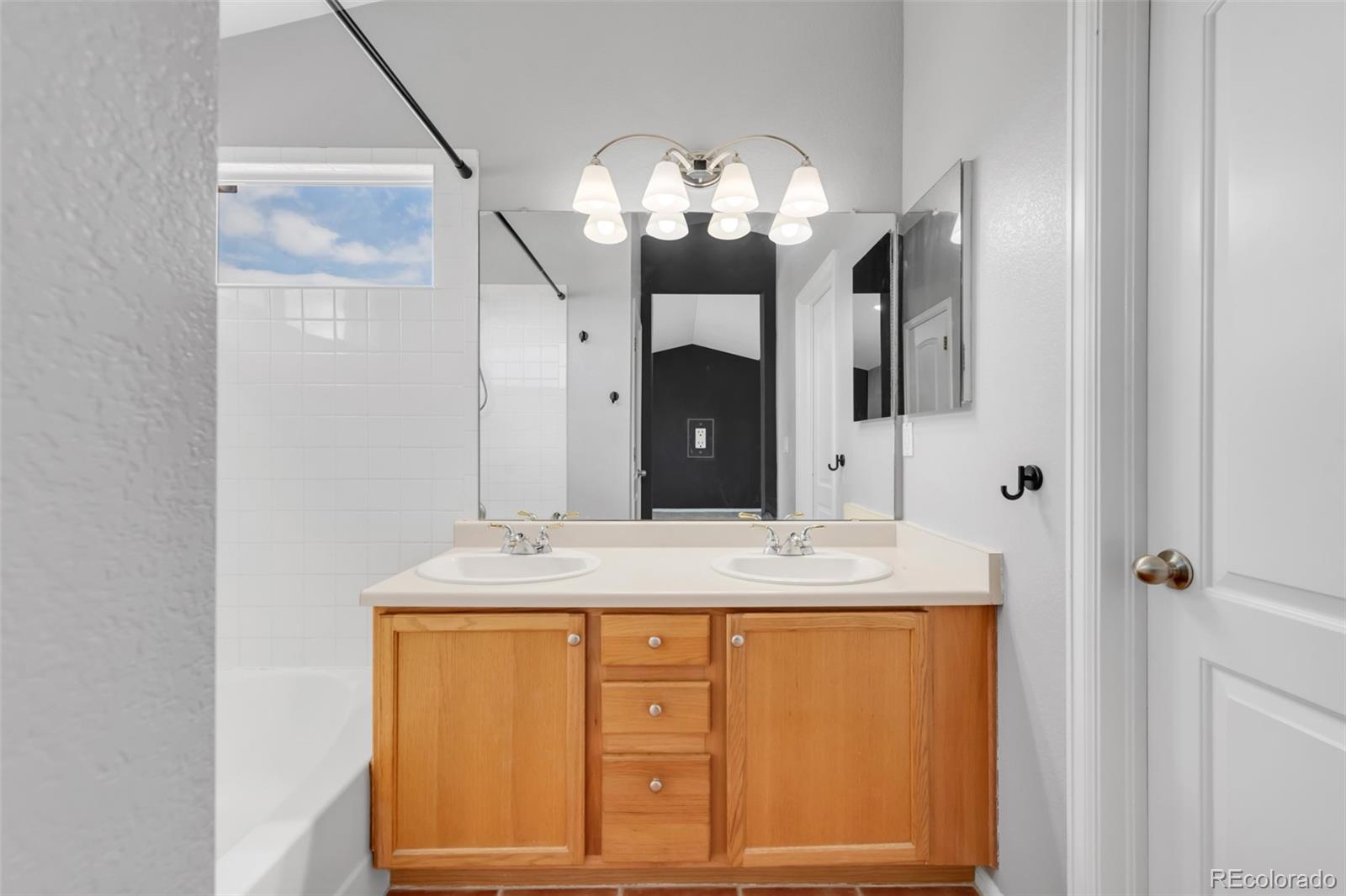 7685 Eagle Perch Court