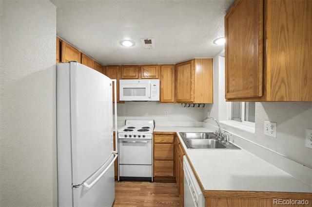 960 S Dawson Way Unit: 1