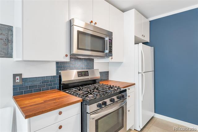 1375 N Williams Street Unit: 204