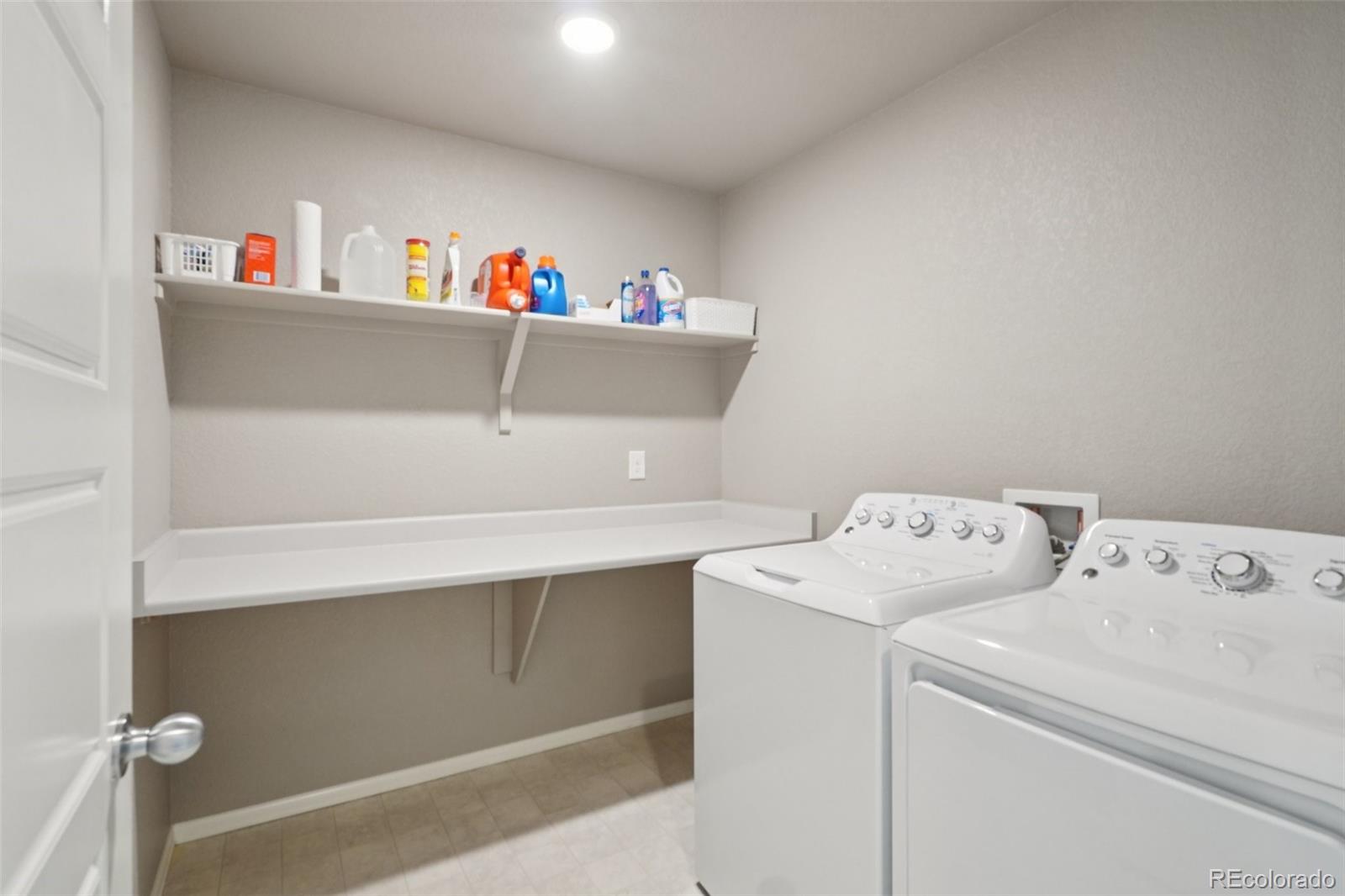 4438 Sidewinder Loop