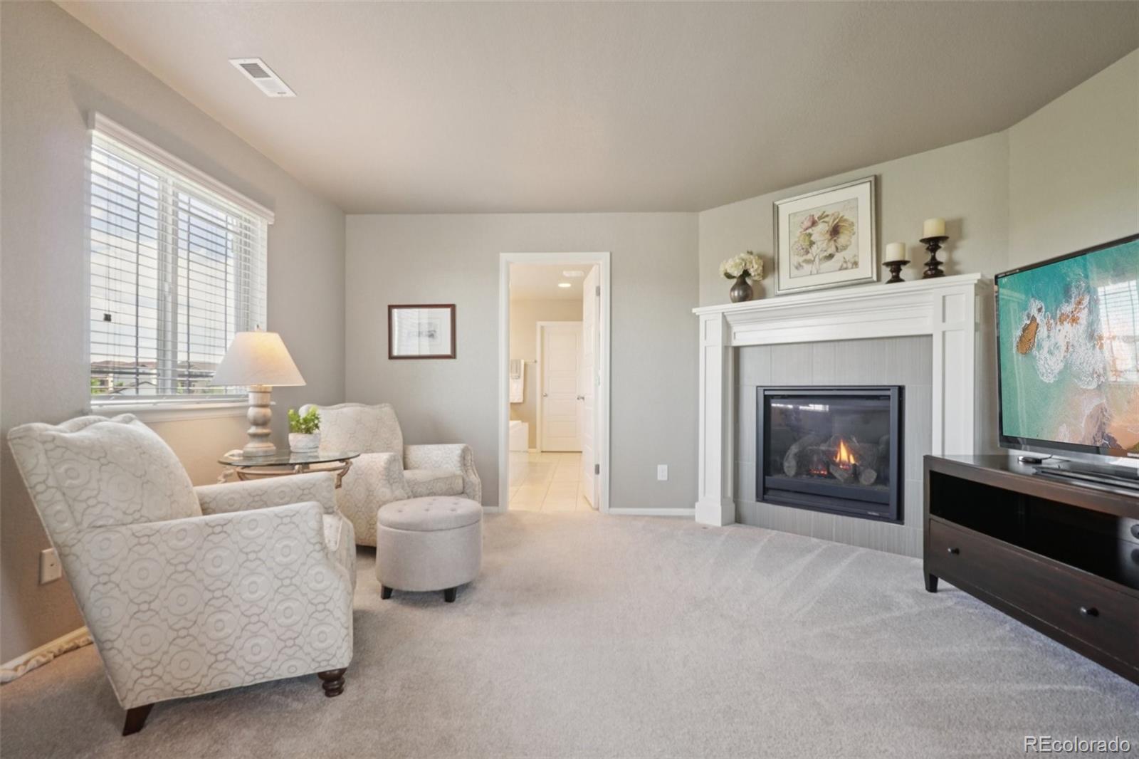 4438 Sidewinder Loop