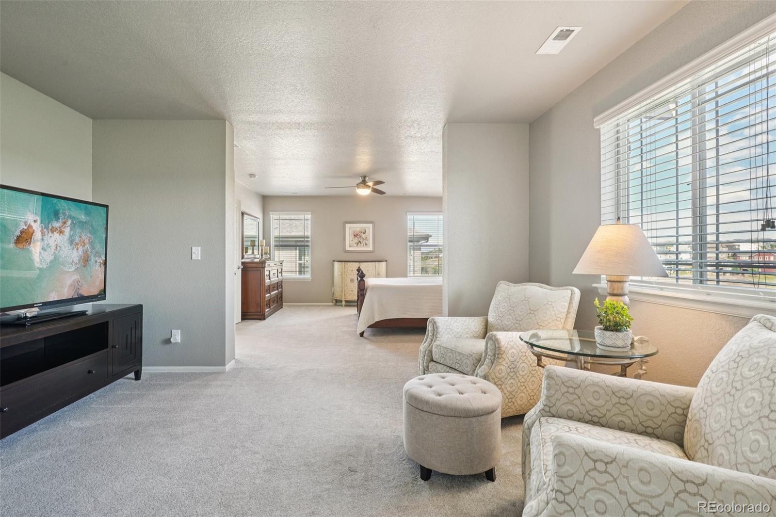 4438 Sidewinder Loop