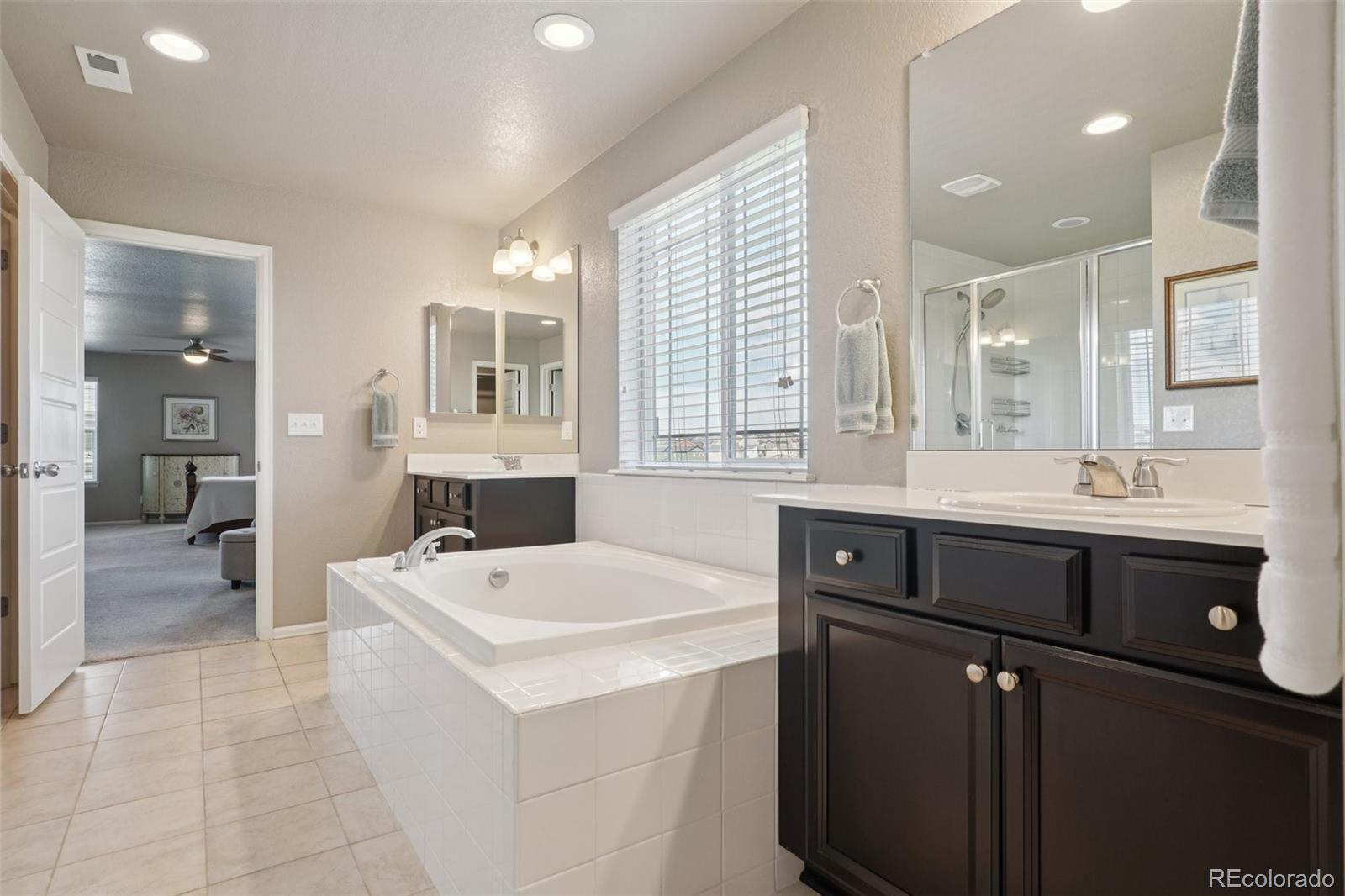 4438 Sidewinder Loop