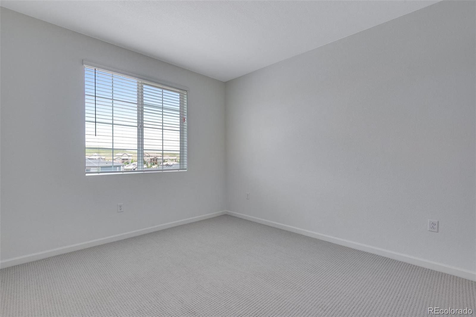 16772 W 93rd Place