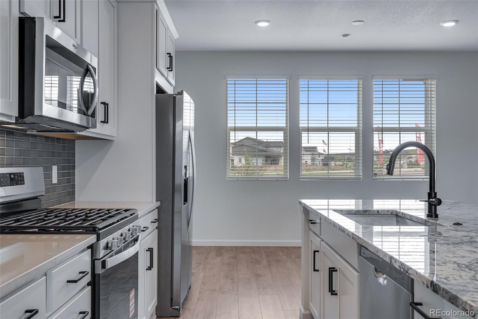 16772 W 93rd Place
