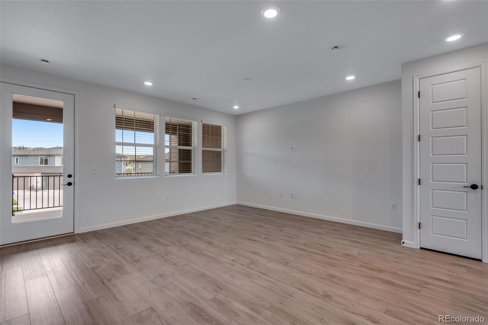 16772 W 93rd Place