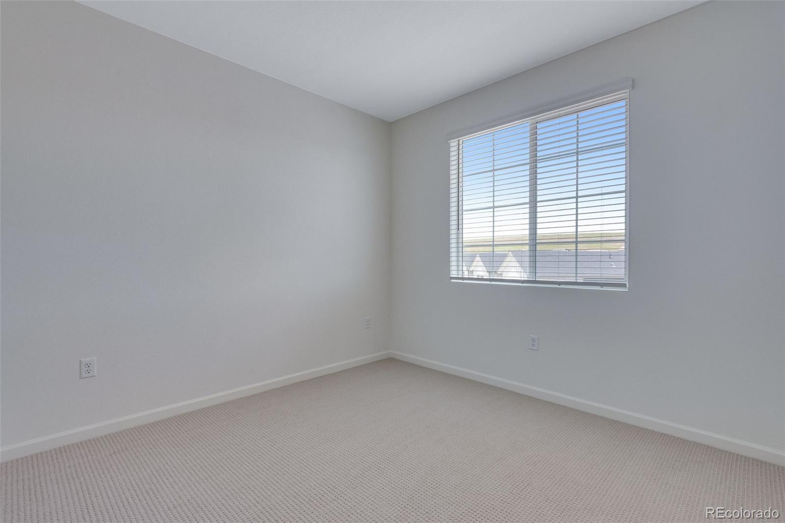 16772 W 93rd Place