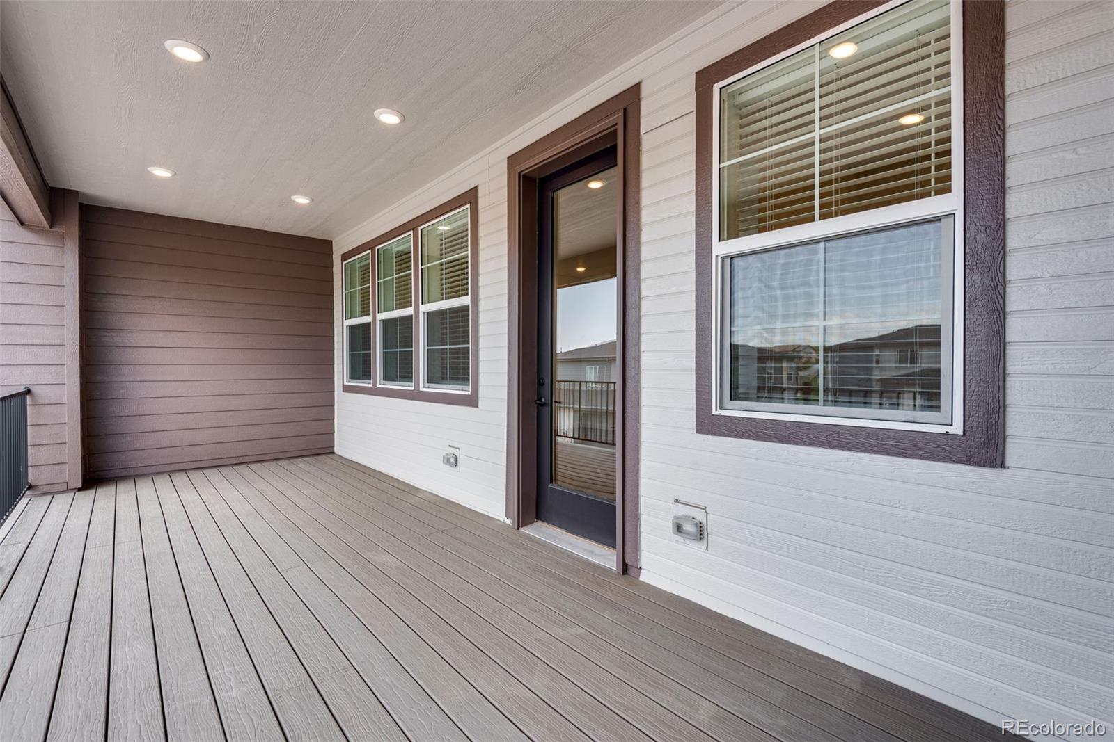 16772 W 93rd Place