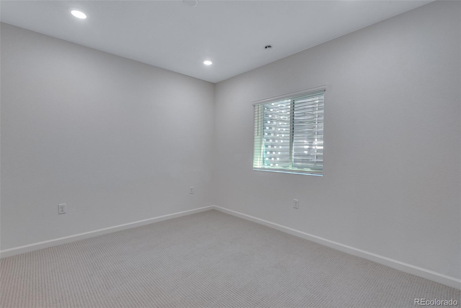 16772 W 93rd Place