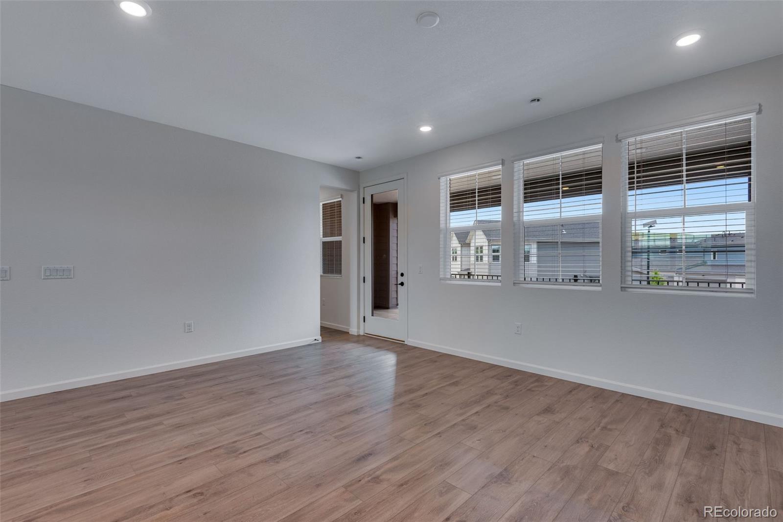 16772 W 93rd Place