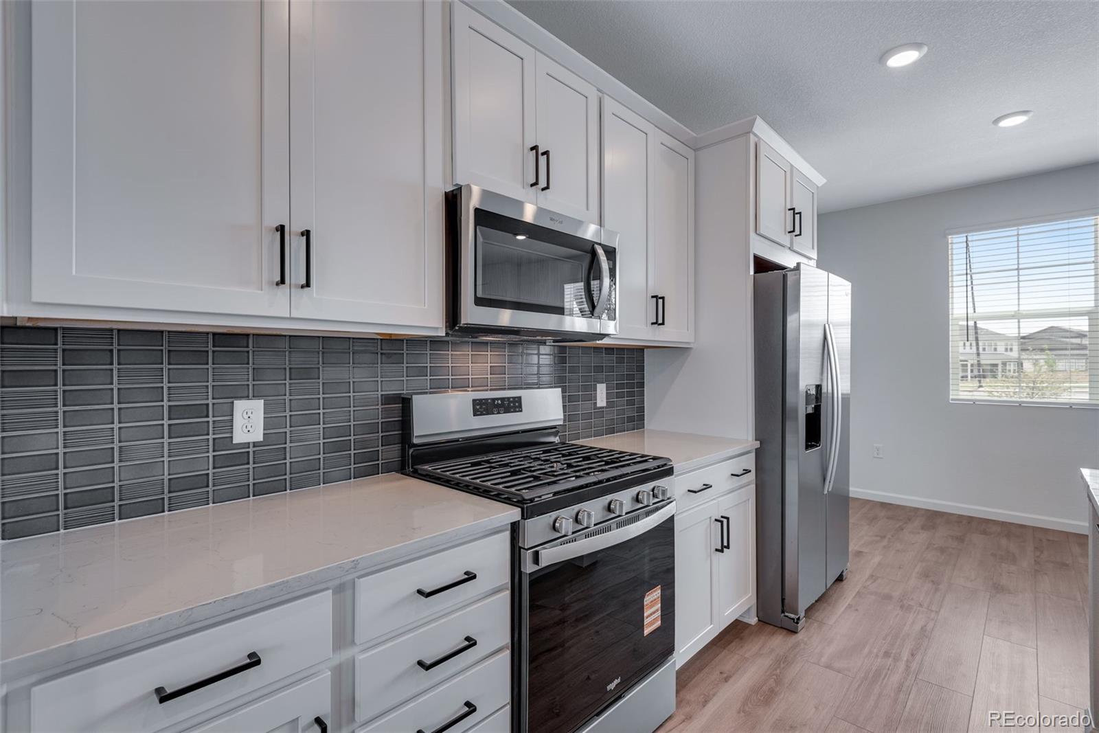 16772 W 93rd Place