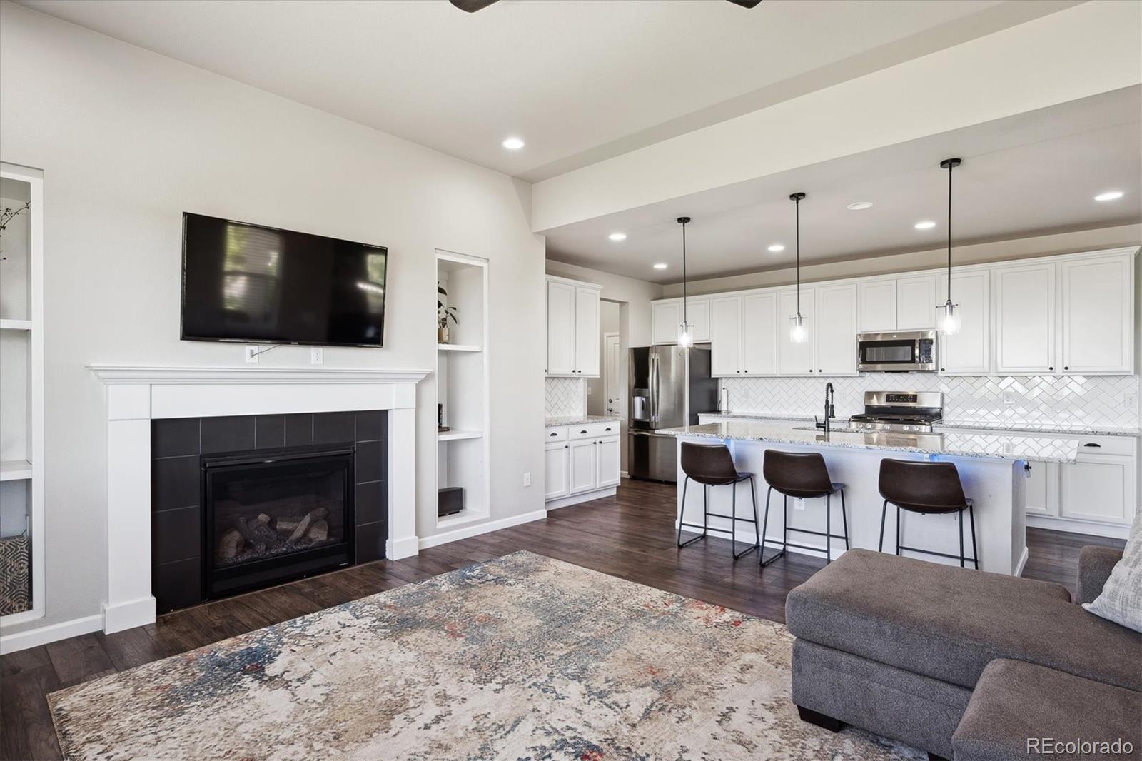 2584 W Wild Oak Drive