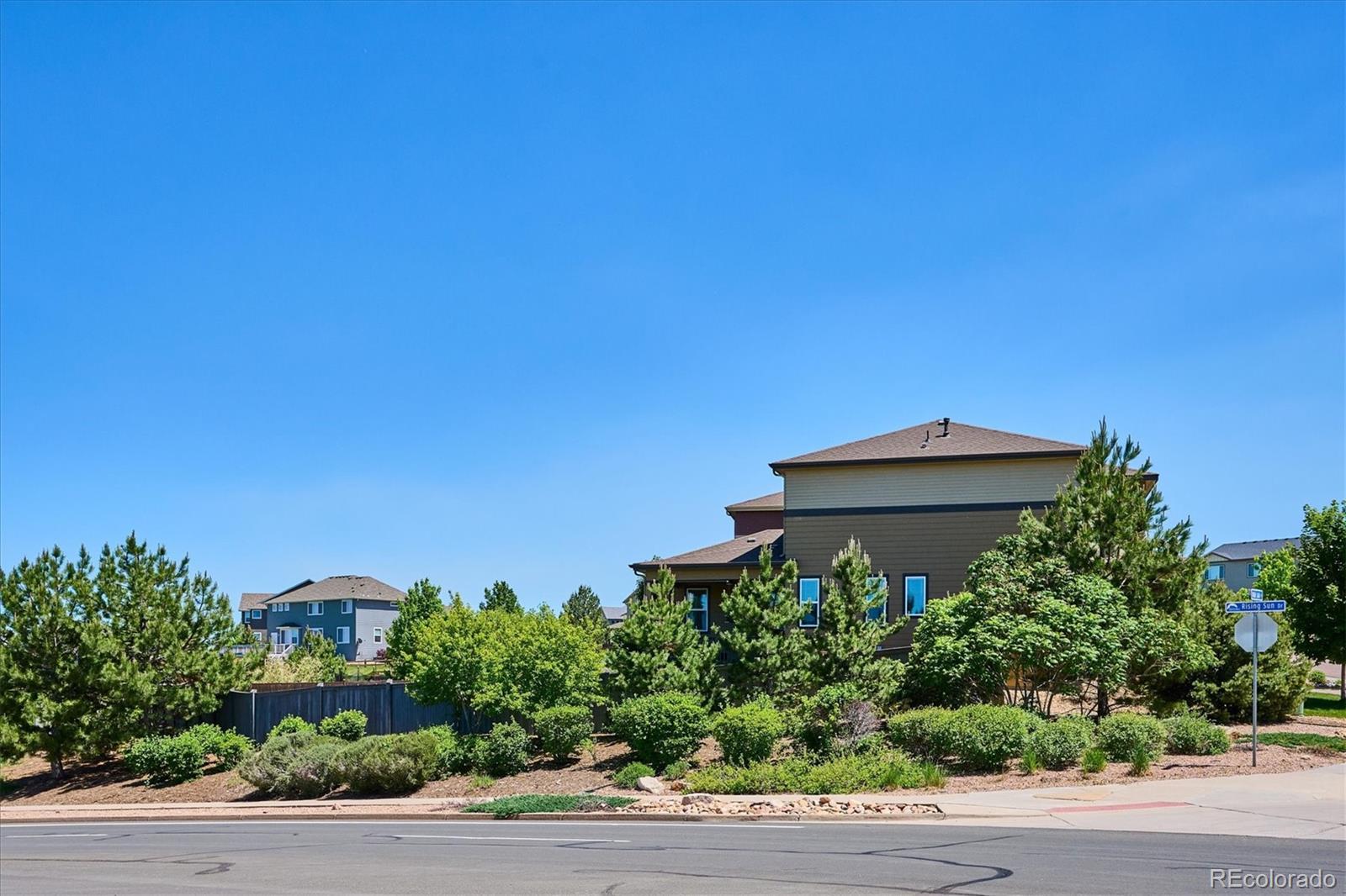 2584 W Wild Oak Drive