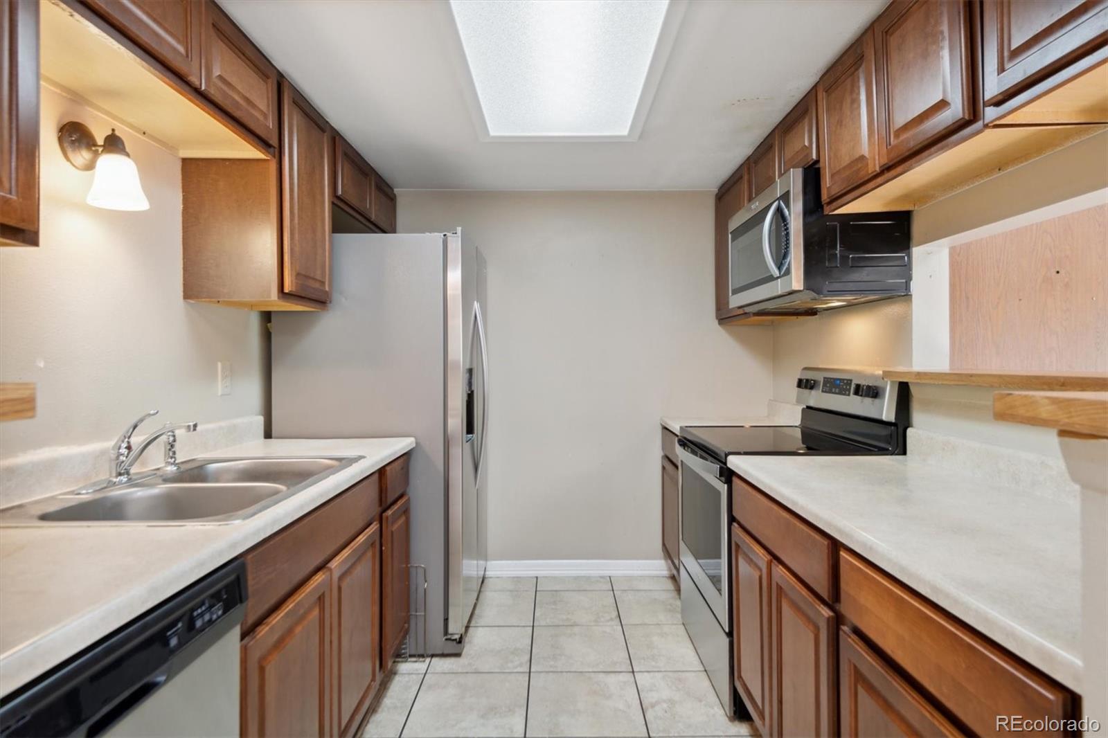 18163 E Kentucky Avenue Unit: 203