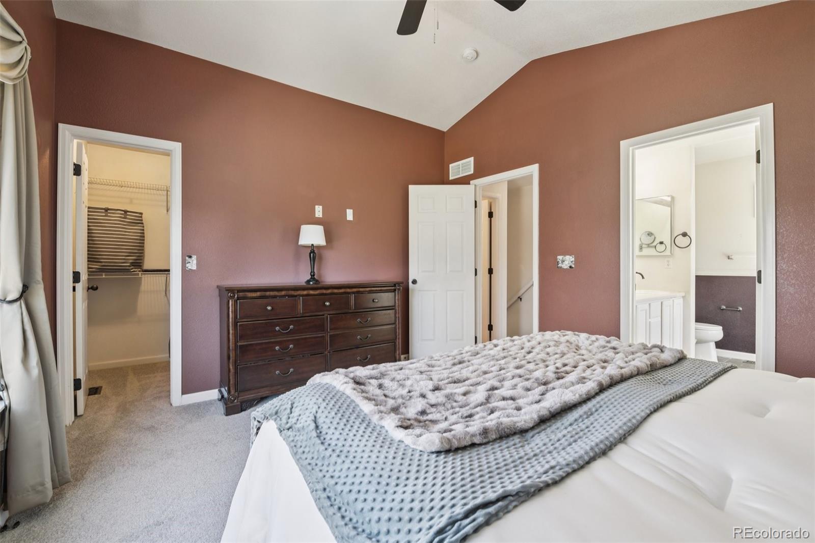 11915 Meadowood Lane