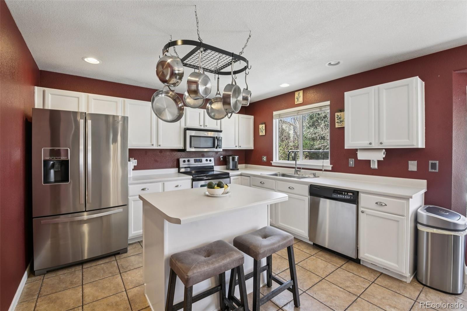 11915 Meadowood Lane