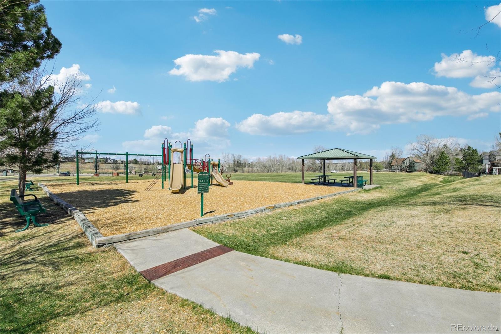 11915 Meadowood Lane