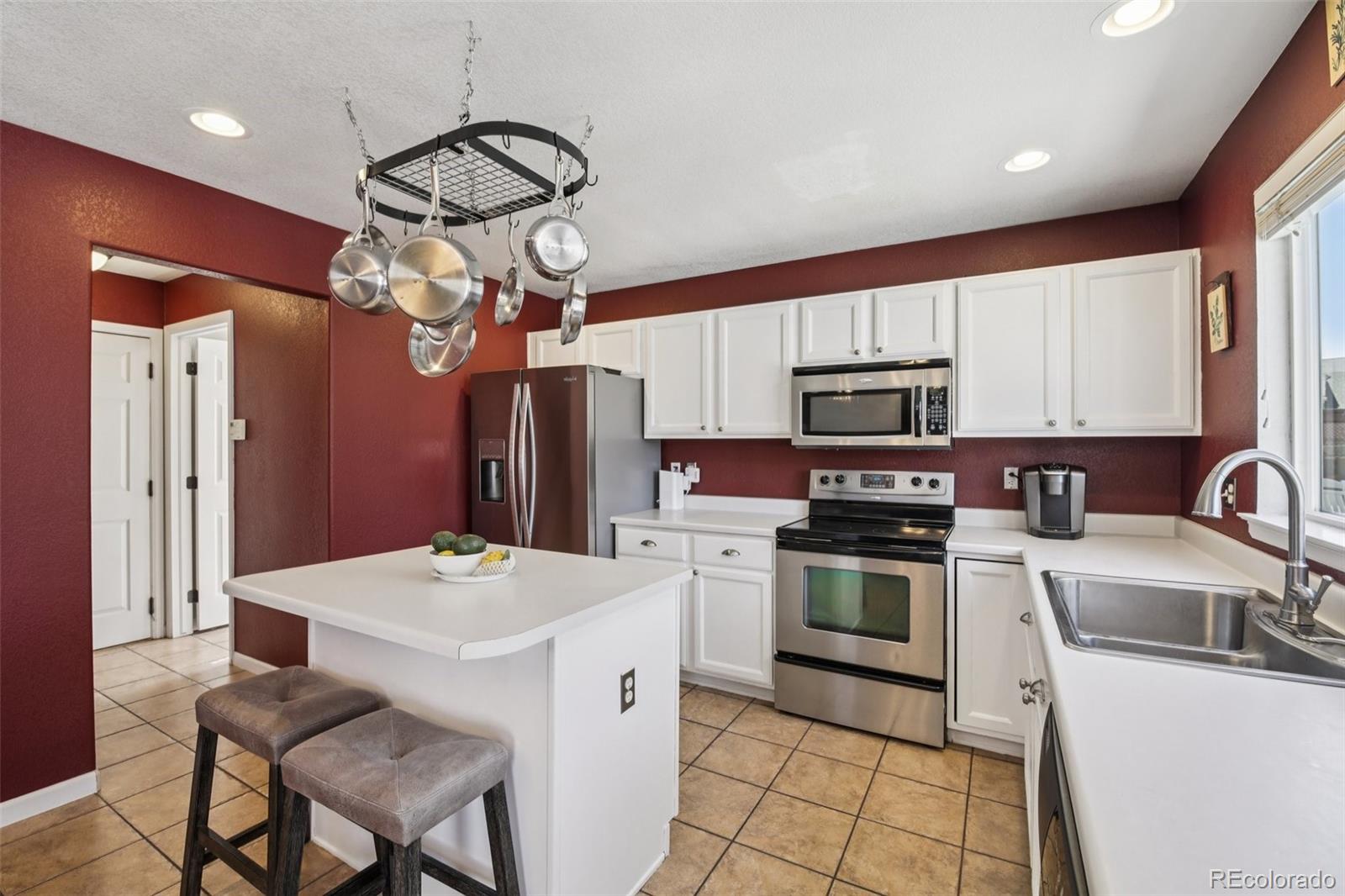 11915 Meadowood Lane