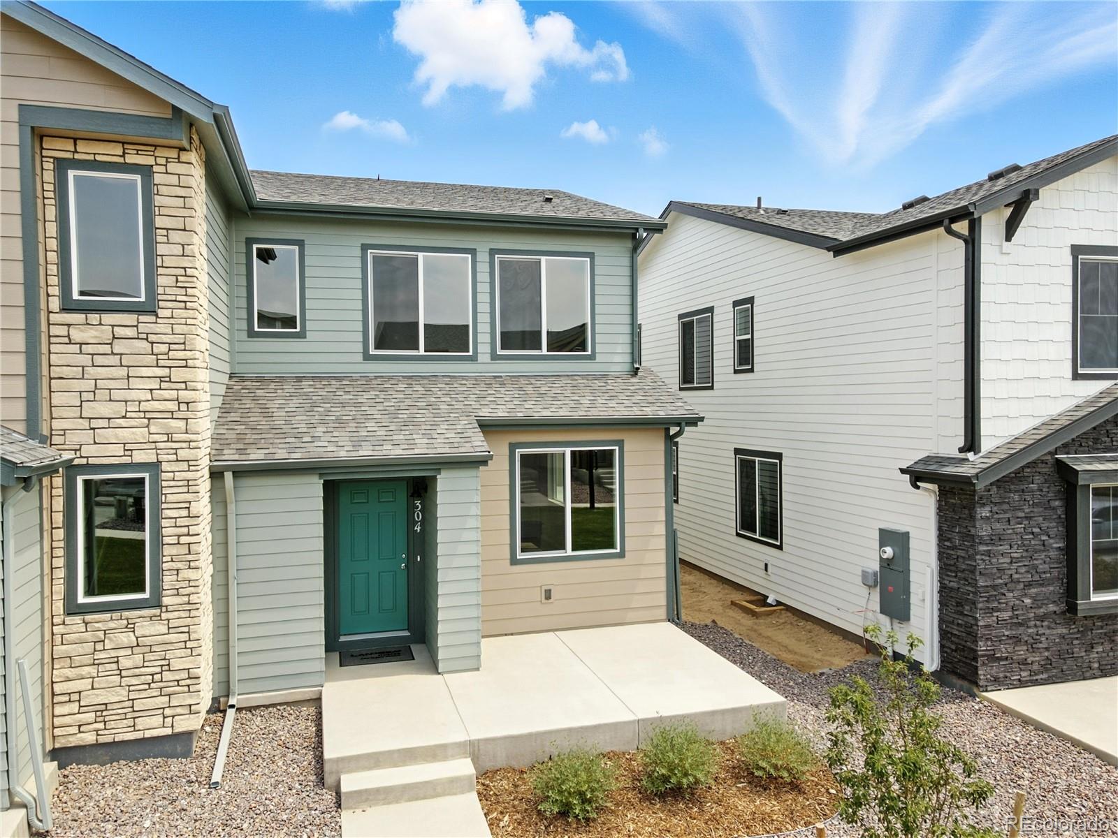 304 Shoveler Way