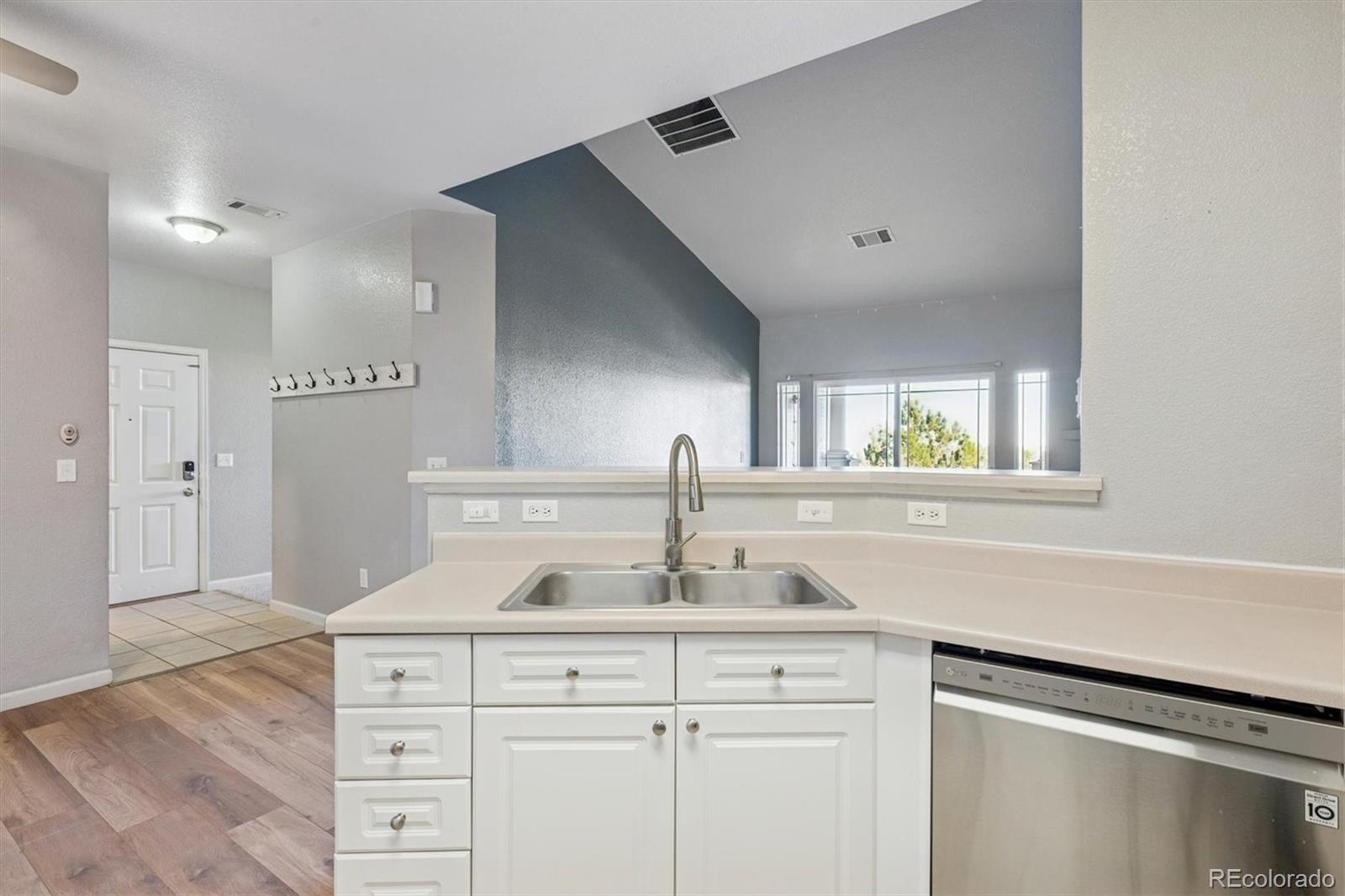 8354 S Holland Way Unit: 306