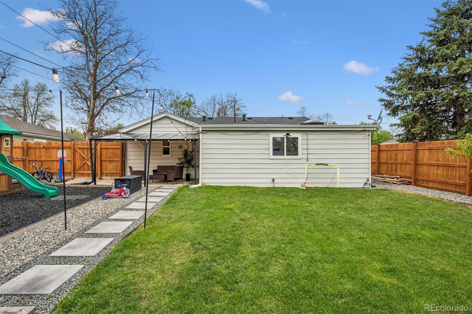 1036 Vaughn Street