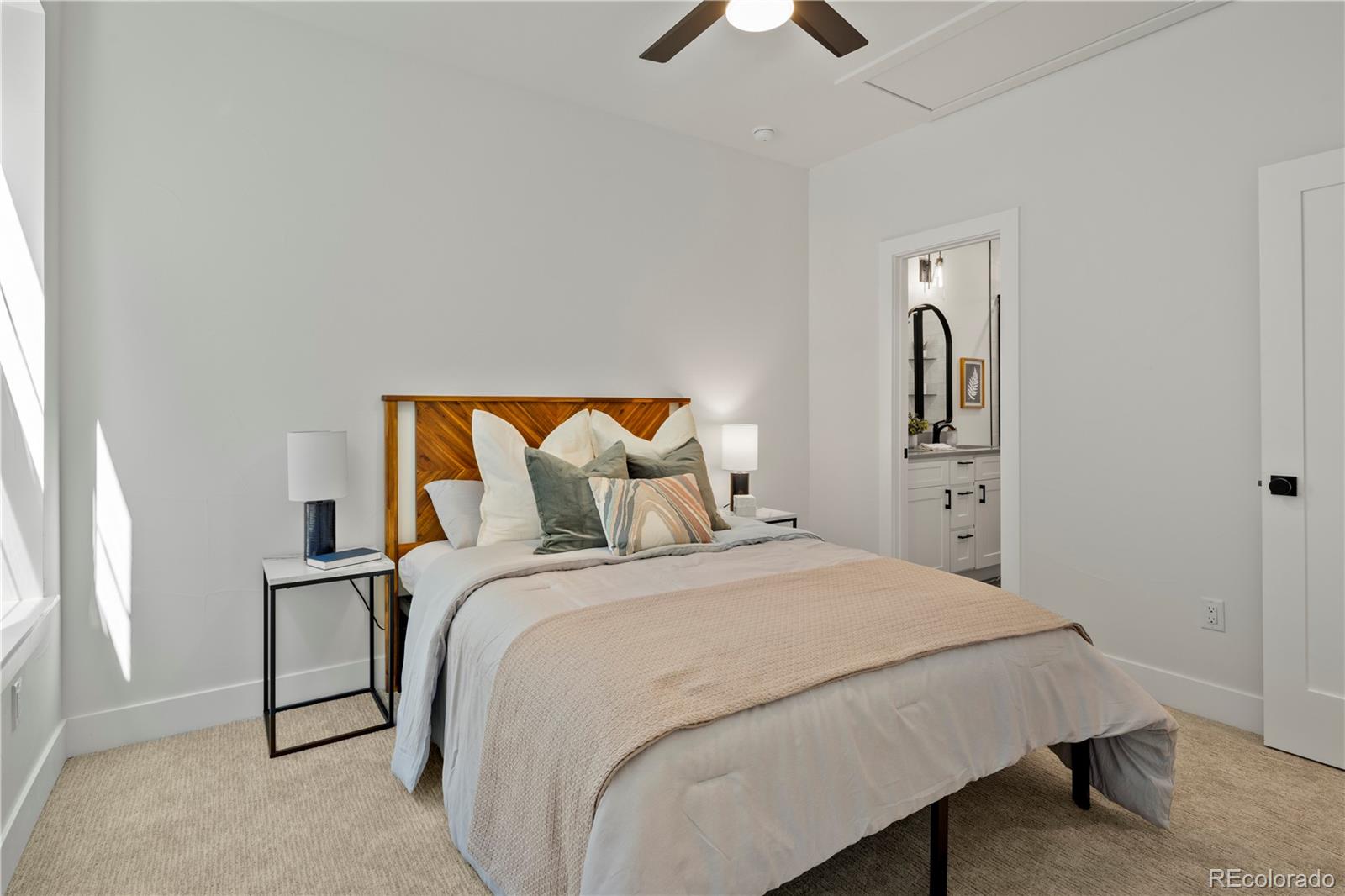 2292 S Dexter Street Unit: 2