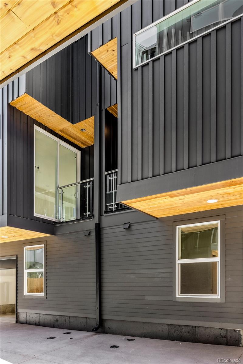 2292 S Dexter Street Unit: 2