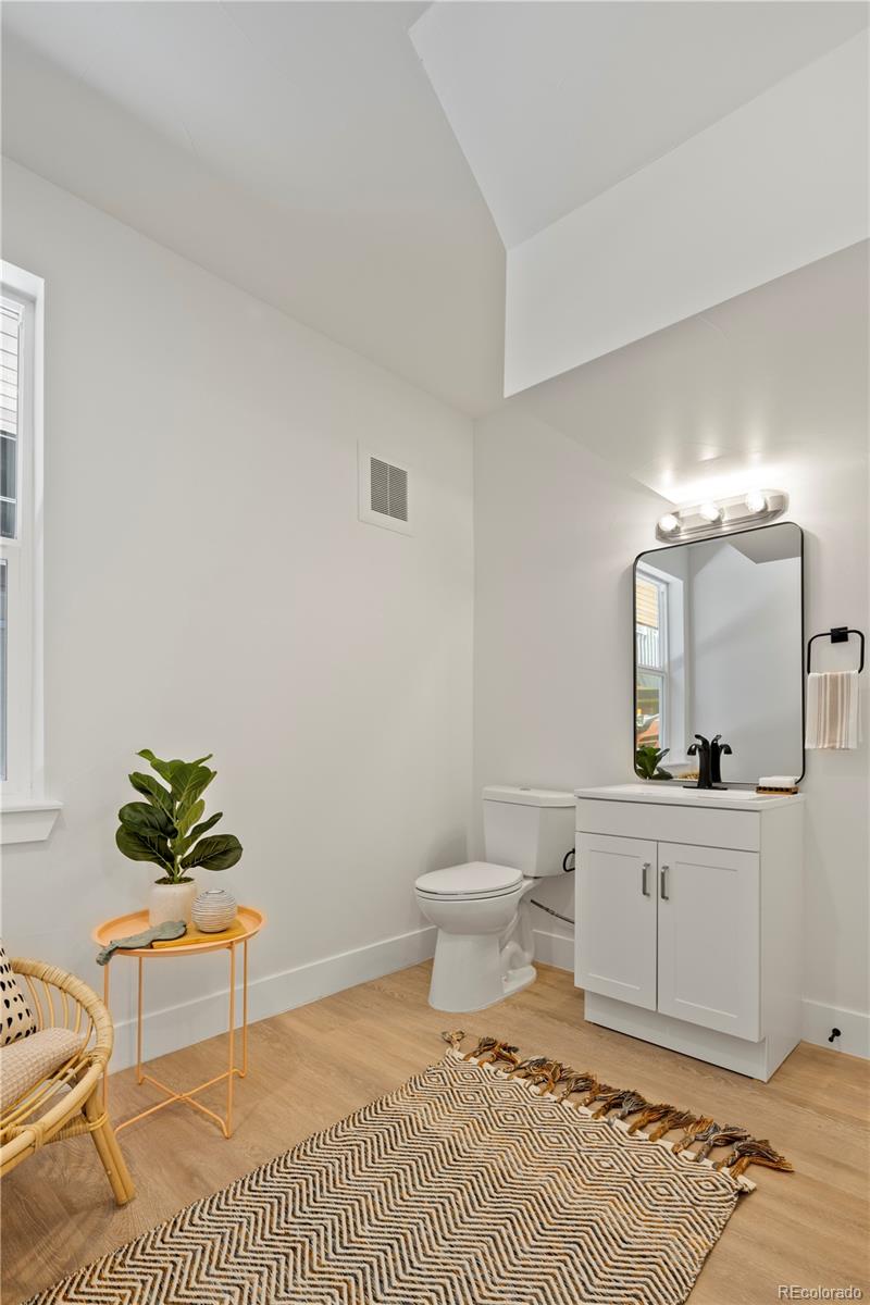 2292 S Dexter Street Unit: 2