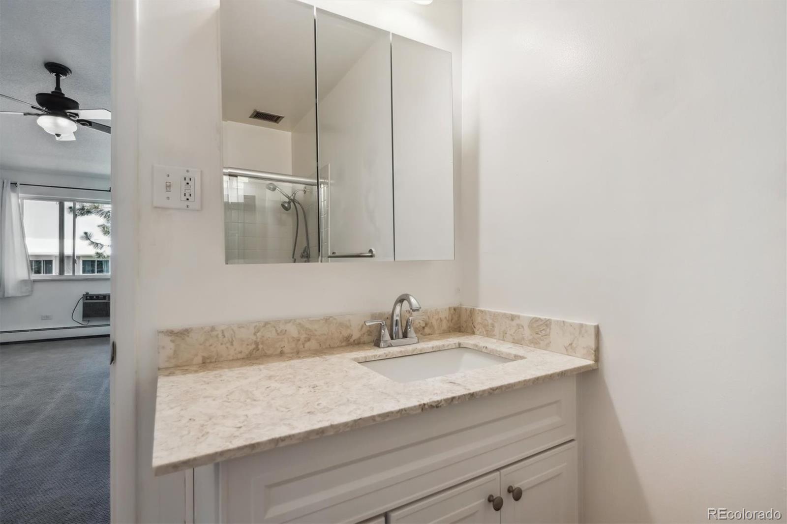 725 S Alton Way Unit: 7D