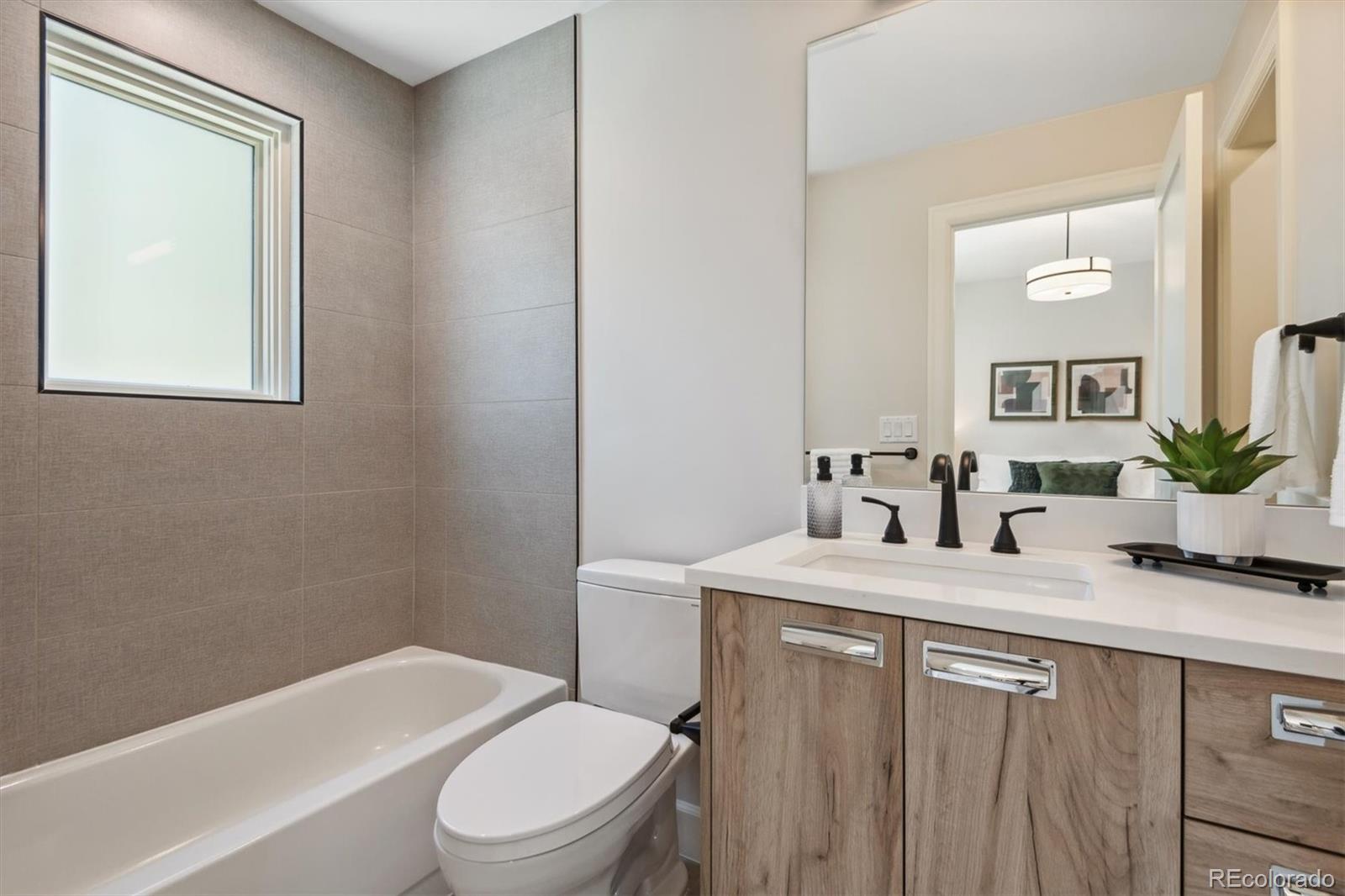 1220 S Sherman Street