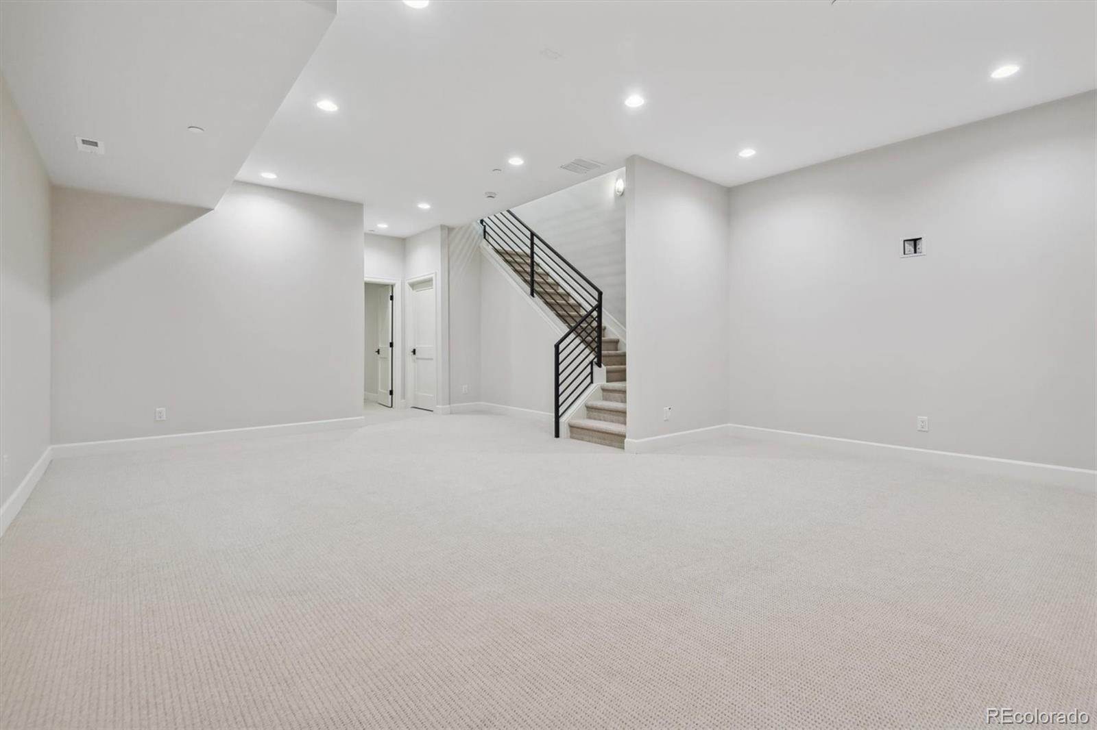 1220 S Sherman Street