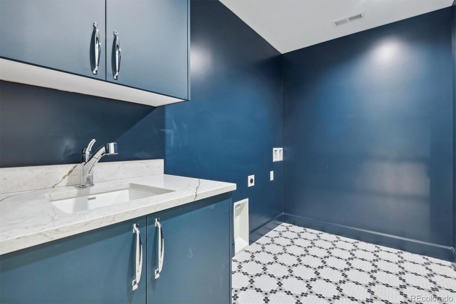 1220 S Sherman Street