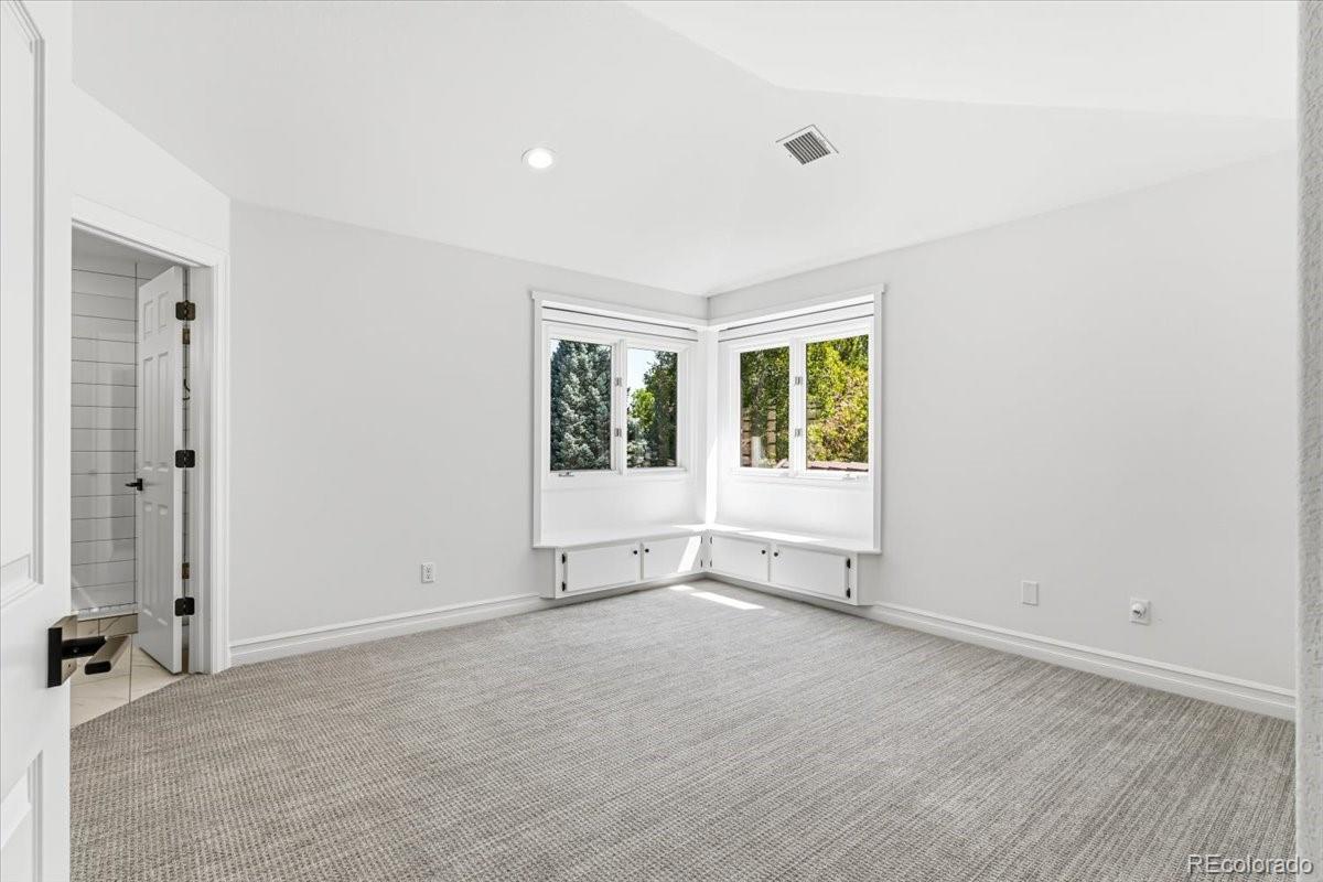 15 Glenmoor Circle