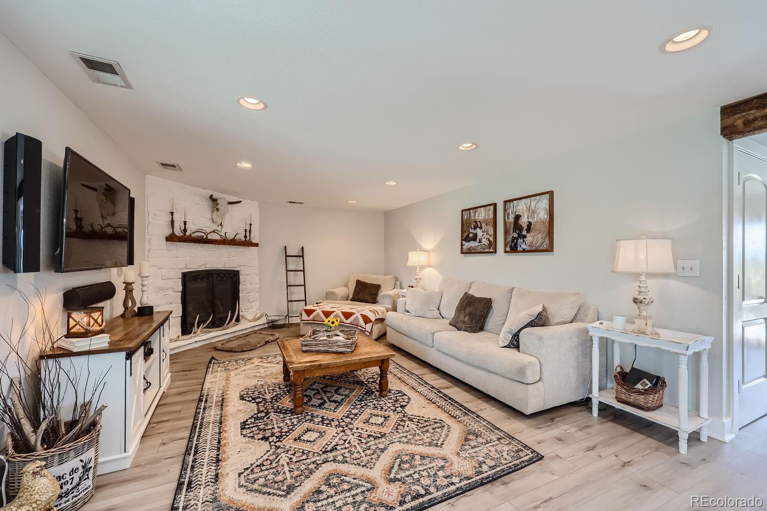 2102 Deerpath Road