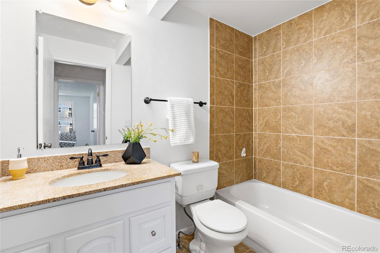 5565 W 76th Avenue Unit: 1218