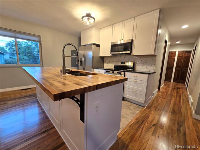 1604 Rushmore Drive