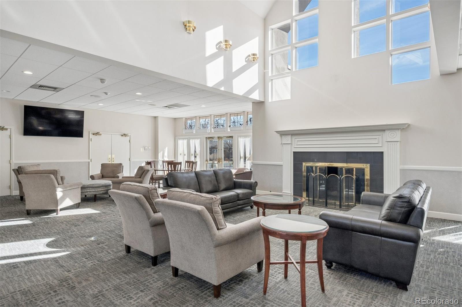 5221 S Greens Circle