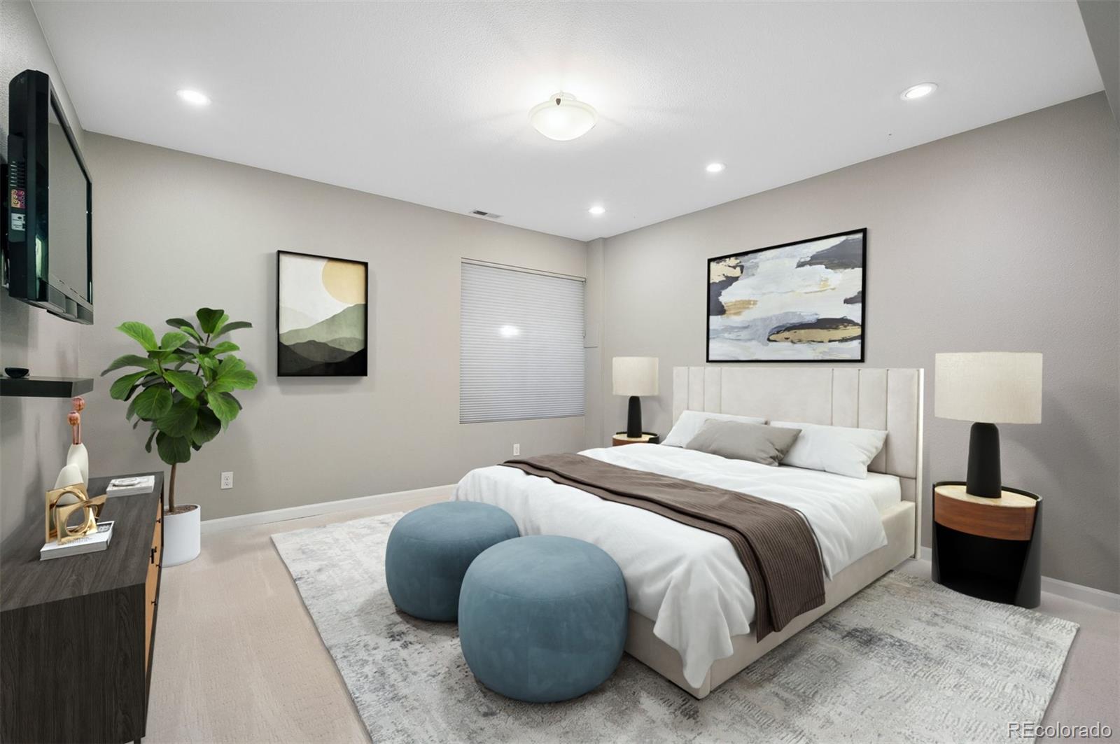 5221 S Greens Circle