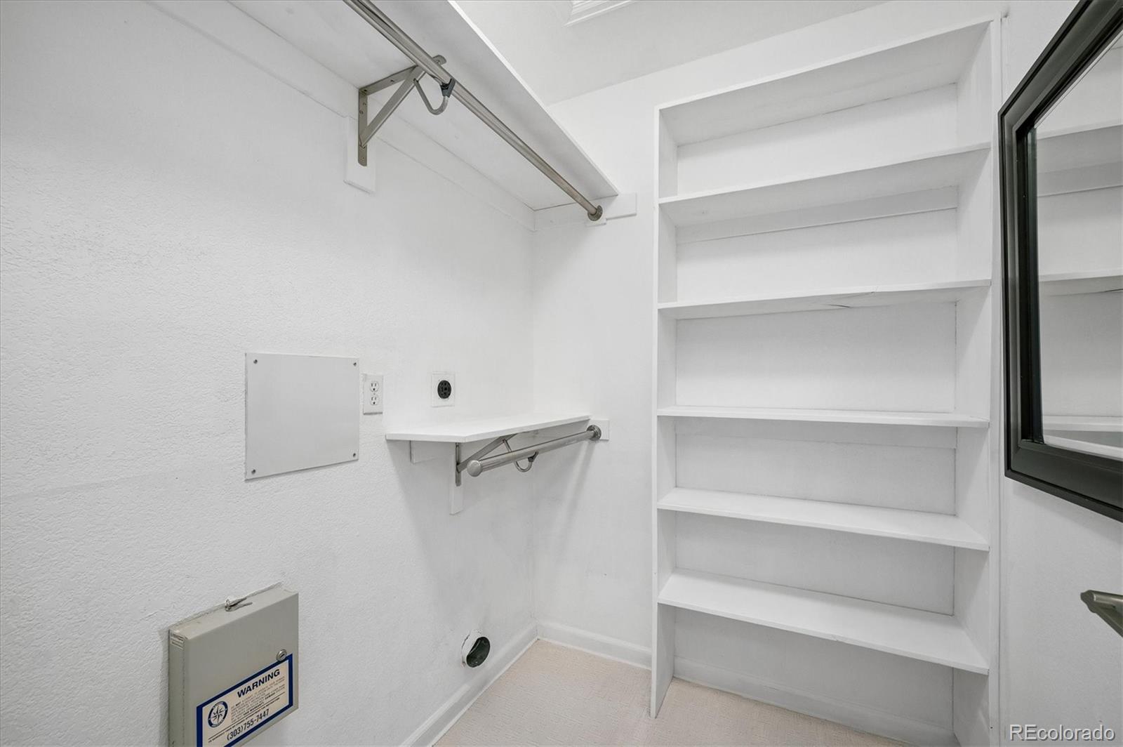 5221 S Greens Circle