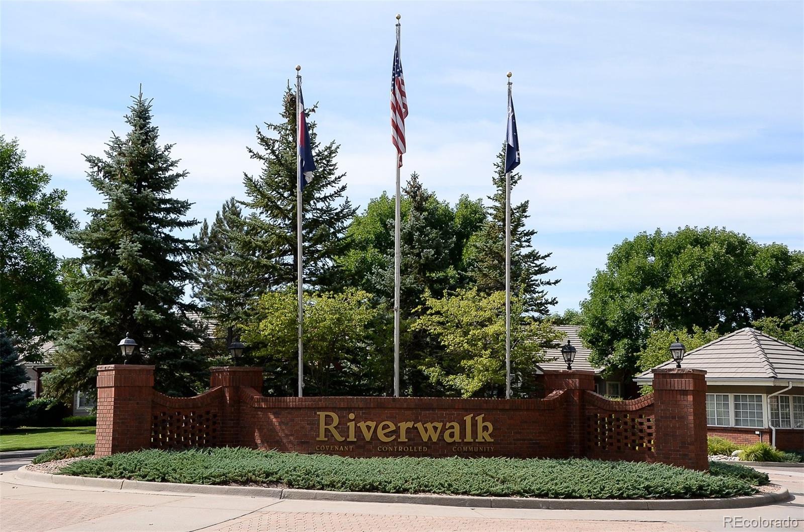 5221 S Greens Circle