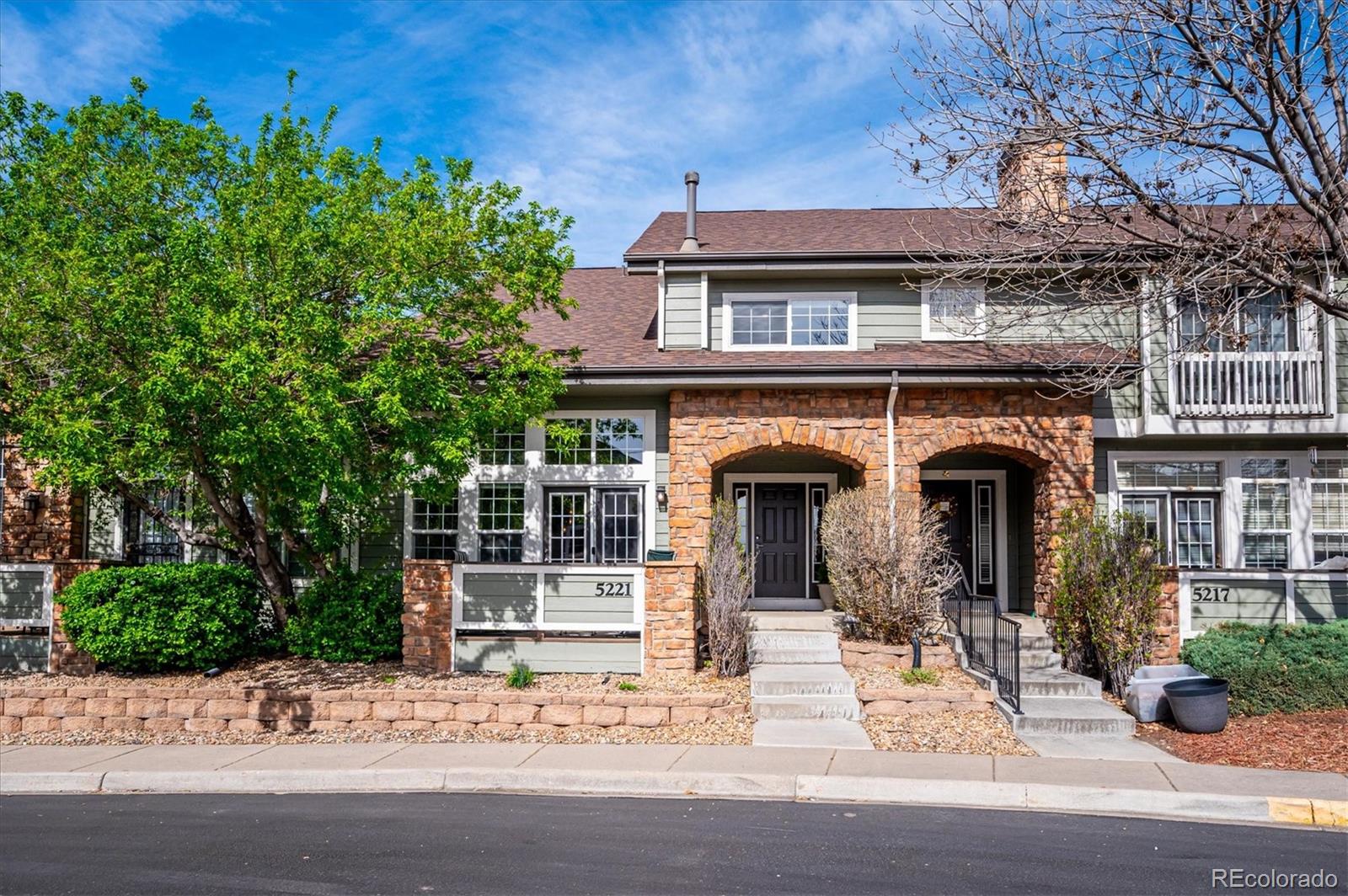 5221 S Greens Circle