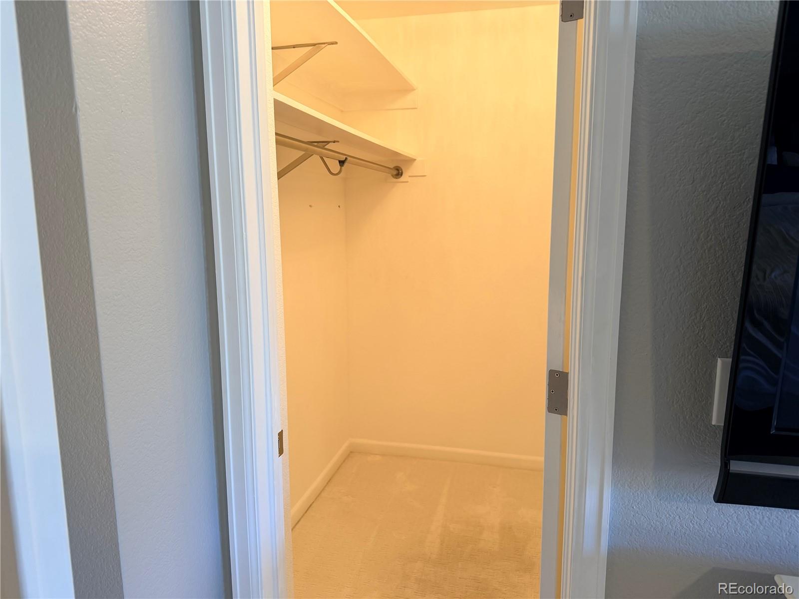 5221 S Greens Circle